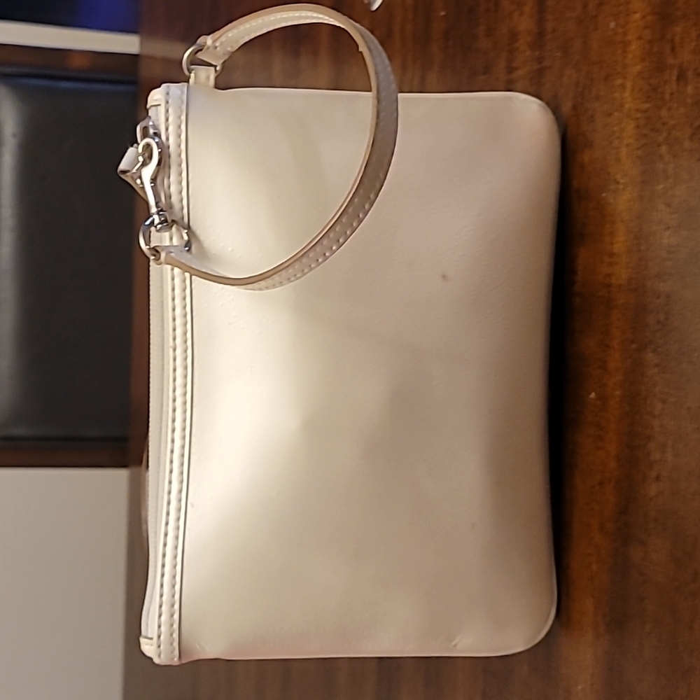 COACH wristlet Coach wristlet Coach wristlet Coach wristlet Coach wristl… - Picture 8 of 16